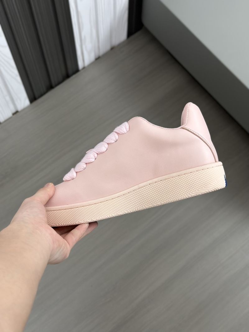 Burberry Low Shoes